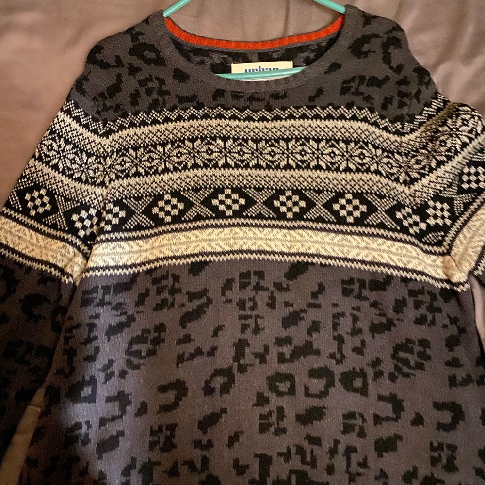 Urban Pipeline XL Sweater (never worn)
